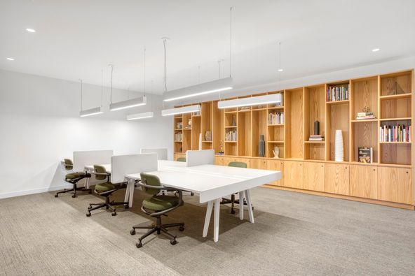New York, Long Island City - Spaces: 47 Avenue A, New York, NY 10009
